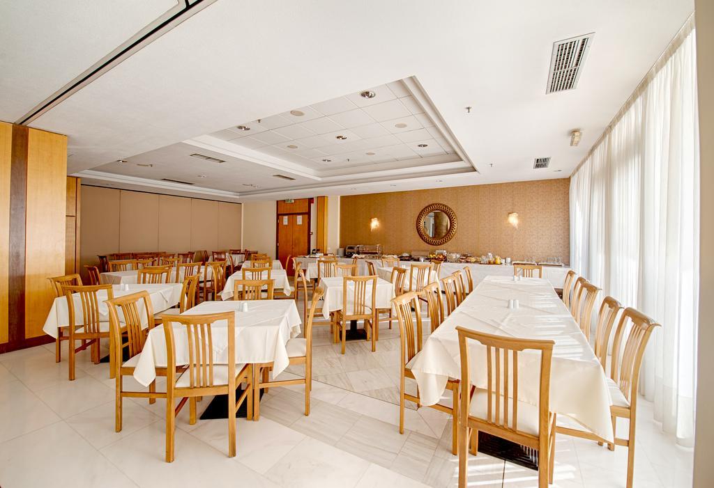 Fthia Hotel Lamía Екстериор снимка